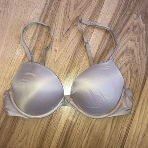 Nude body by Victoria push up bra